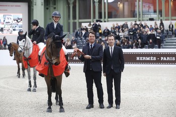 Amy Inglis wins at Saut Hermes au Grand Palais with Jake Saywell close second